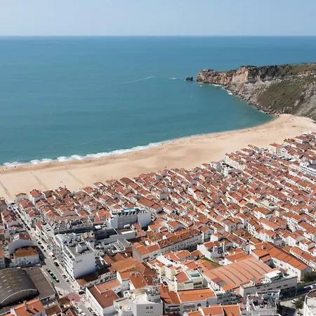 Casa Da Nina - By Sch * Nazaré